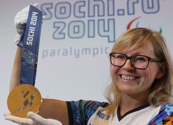 2014 Winter Olympics medals unveiled