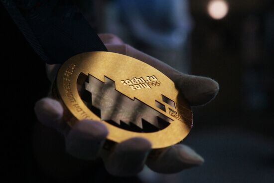2014 Winter Olympics medals unveiled
