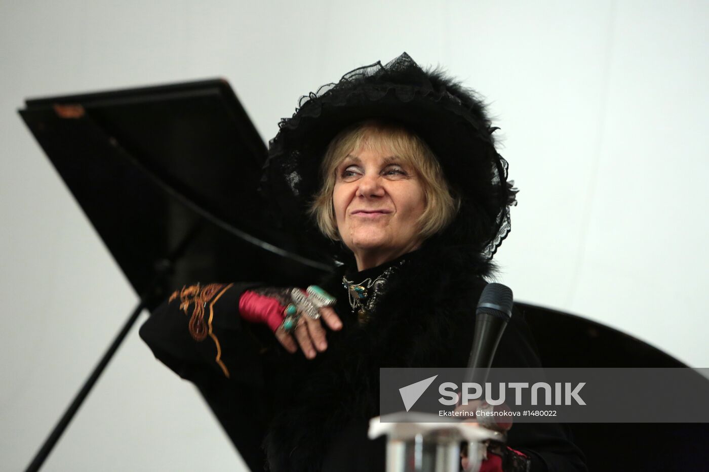 Concert by Lyudmila Petrushevskaya