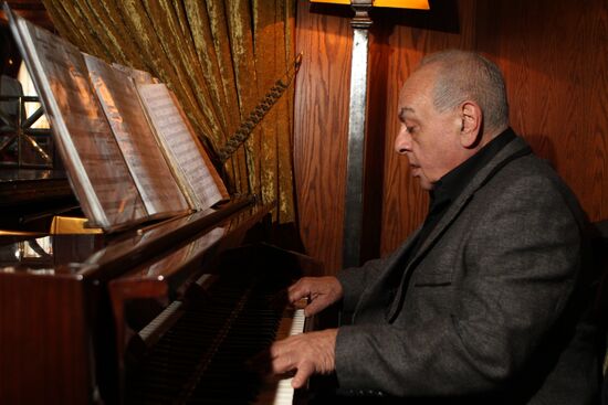 Presentation of new Iosif Kobzon video "Cherry Rose"