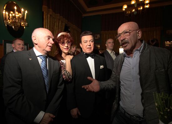 Presentation of new Iosif Kobzon video "Cherry Rose"
