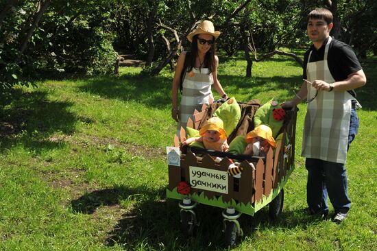 Parade of prams in Gorky Park