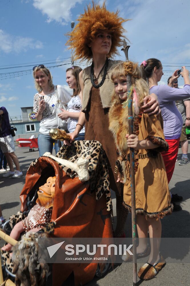 Parade of prams in Gorky Park