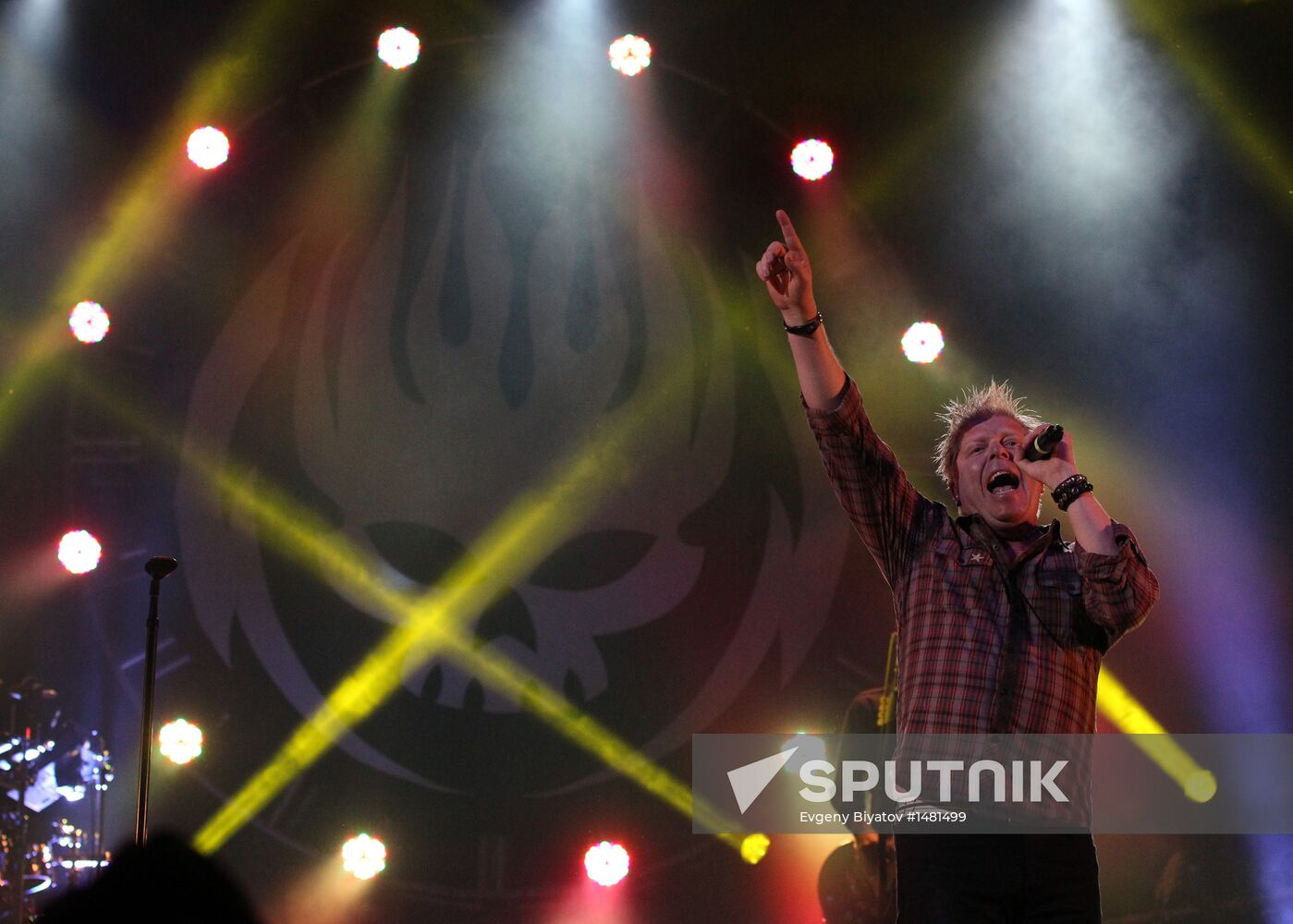 The Offspring perform in Moscow