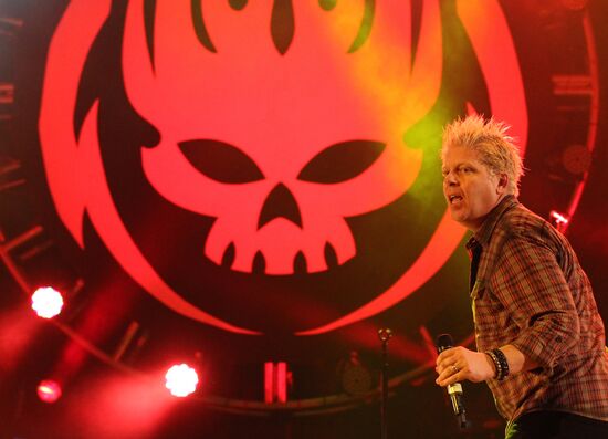 The Offspring perform in Moscow
