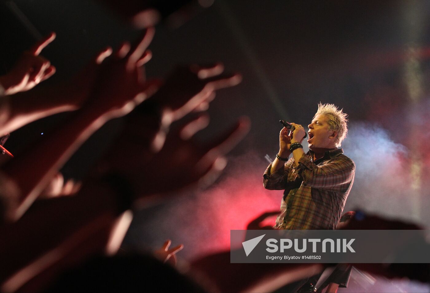 The Offspring perform in Moscow