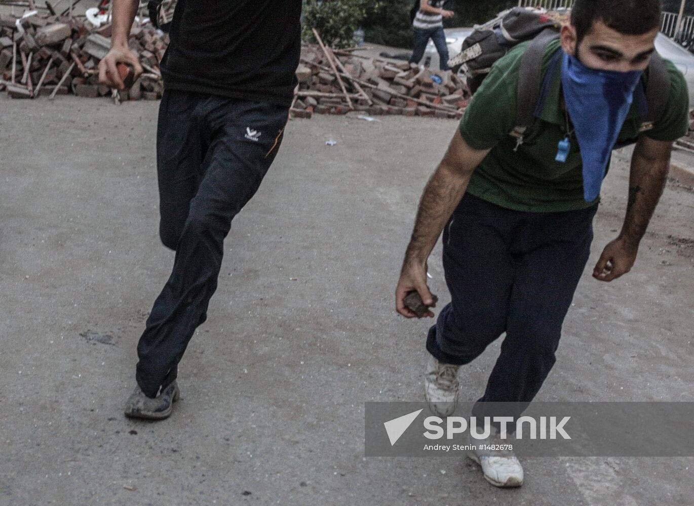 Protesters clash with police in Turkey