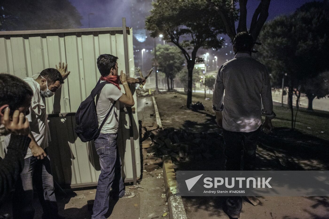 Protesters clash with police in Turkey