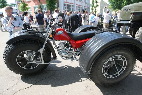 Dmitry Rogozin visits Kovrov