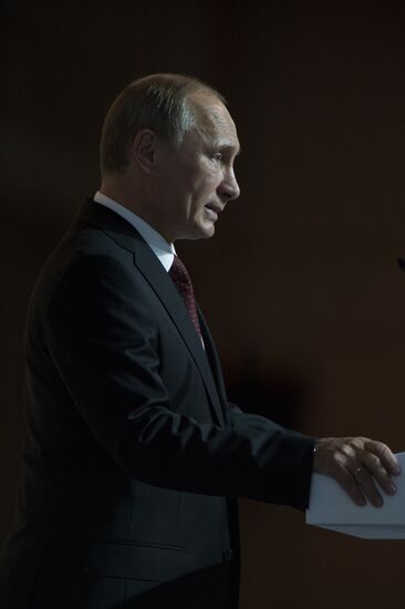 Putin speaks at International Drug Enforcement Conference