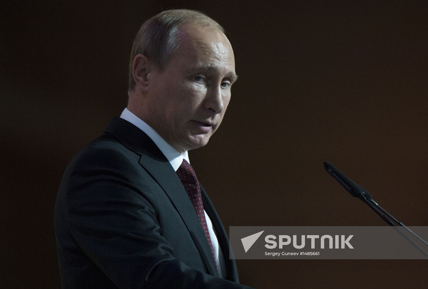 Putin speaks at International Drug Enforcement Conference