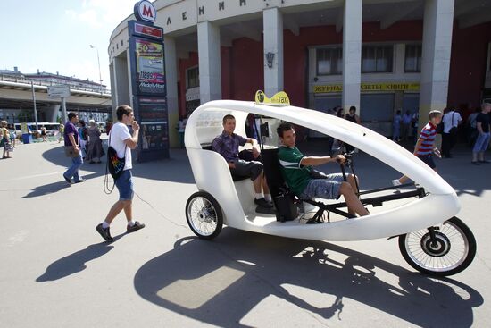Bike taxi in Moscow