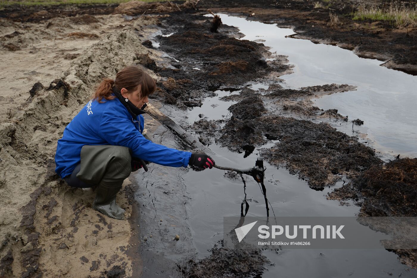 Oil spills at Mamontovskoye oil field in Khanty-Mansi Okrug