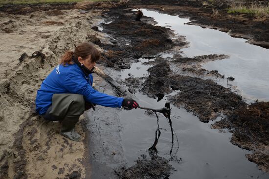 Oil spills at Mamontovskoye oil field in Khanty-Mansi Okrug