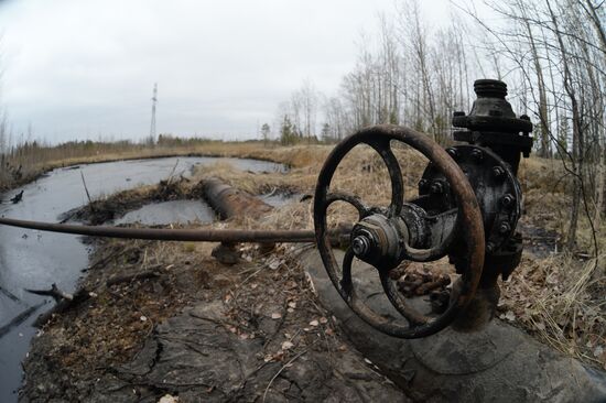 Oil spills at Mamontovskoye oil field in Khanty-Mansi Okrug