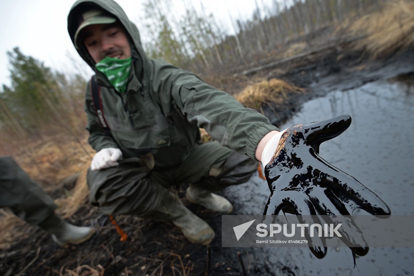 Oil spills at Mamontovskoye oil field in Khanty-Mansi Okrug