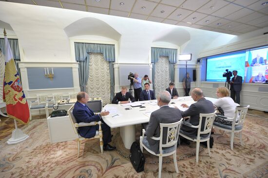 Vladimir Putin conducts meeting on secondary school education