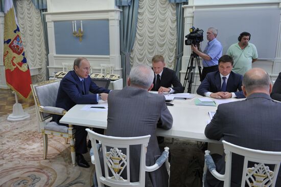 Vladimir Putin conducts meeting on secondary school education