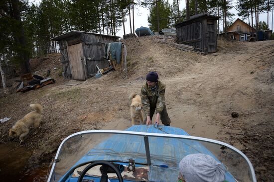 Indigenous people of oil-rich land