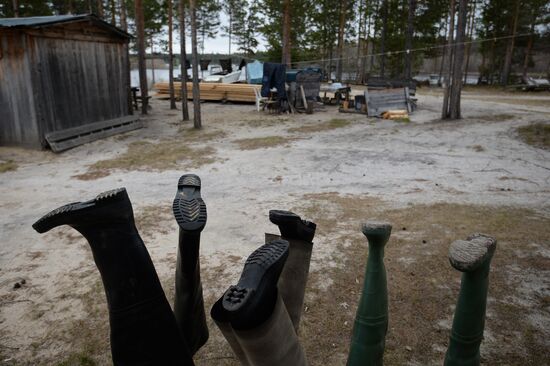 Indigenous people of oil-rich land