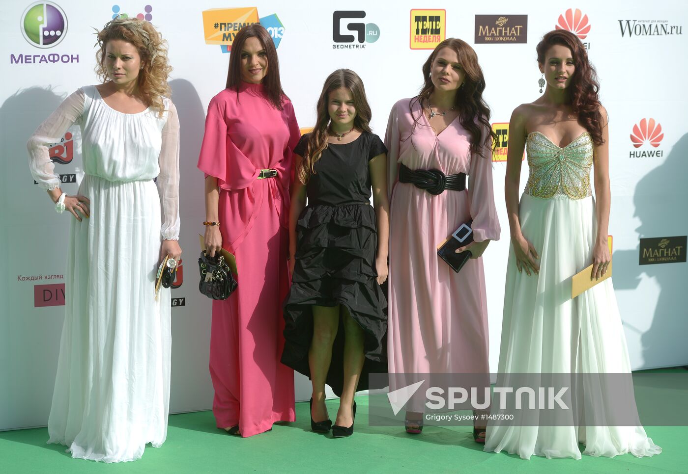 11th popular music awards Muz-TV 2013