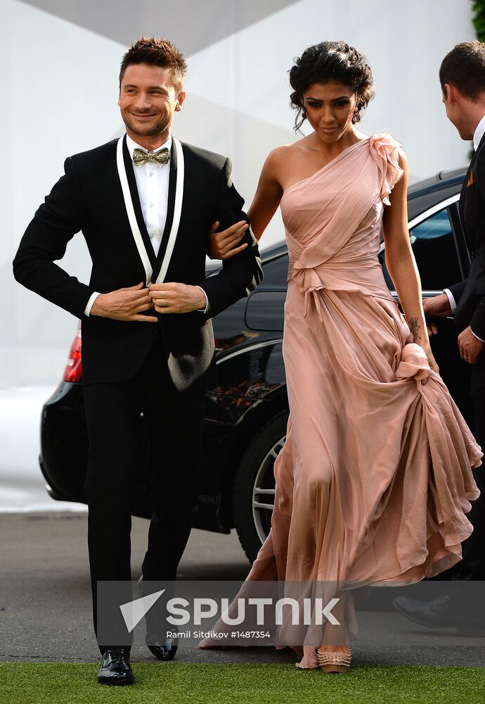 11th popular music awards Muz-TV 2013