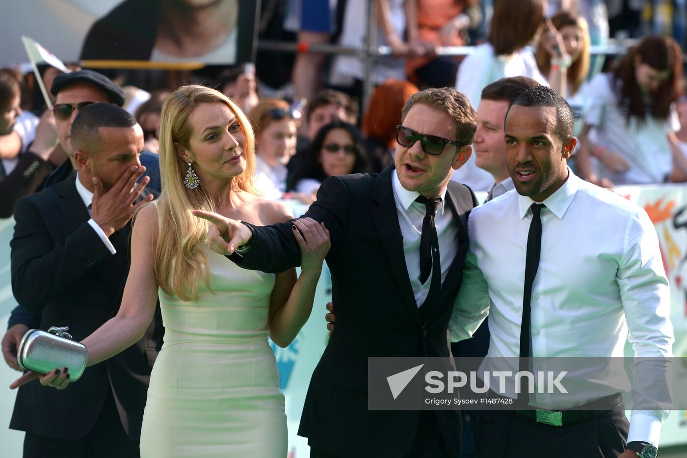 11th popular music awards Muz-TV 2013