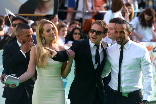 11th popular music awards Muz-TV 2013