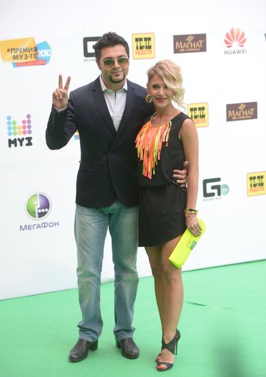 11th popular music awards Muz-TV 2013