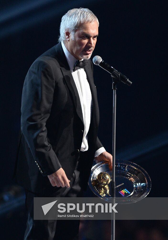 11th popular music awards Muz-TV 2013