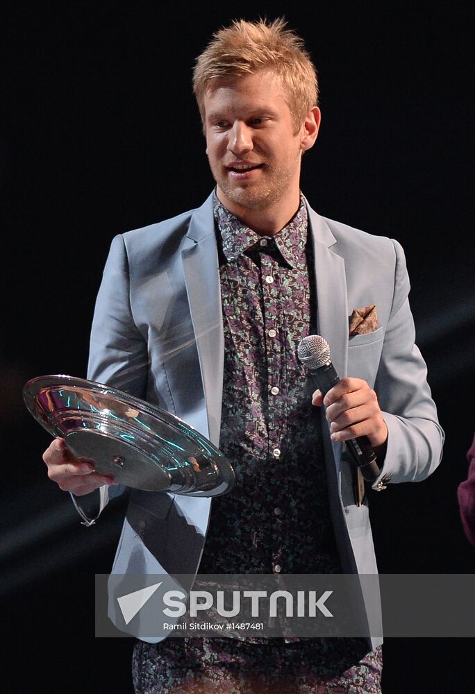 11th popular music awards Muz-TV 2013