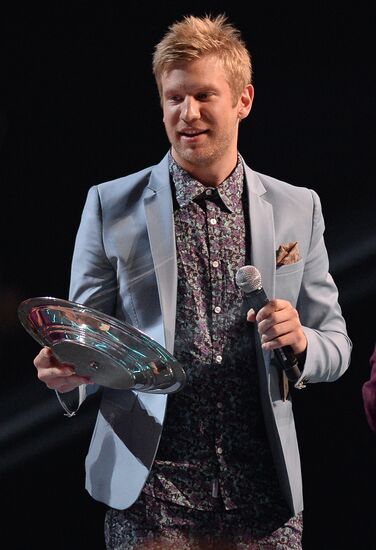 11th popular music awards Muz-TV 2013