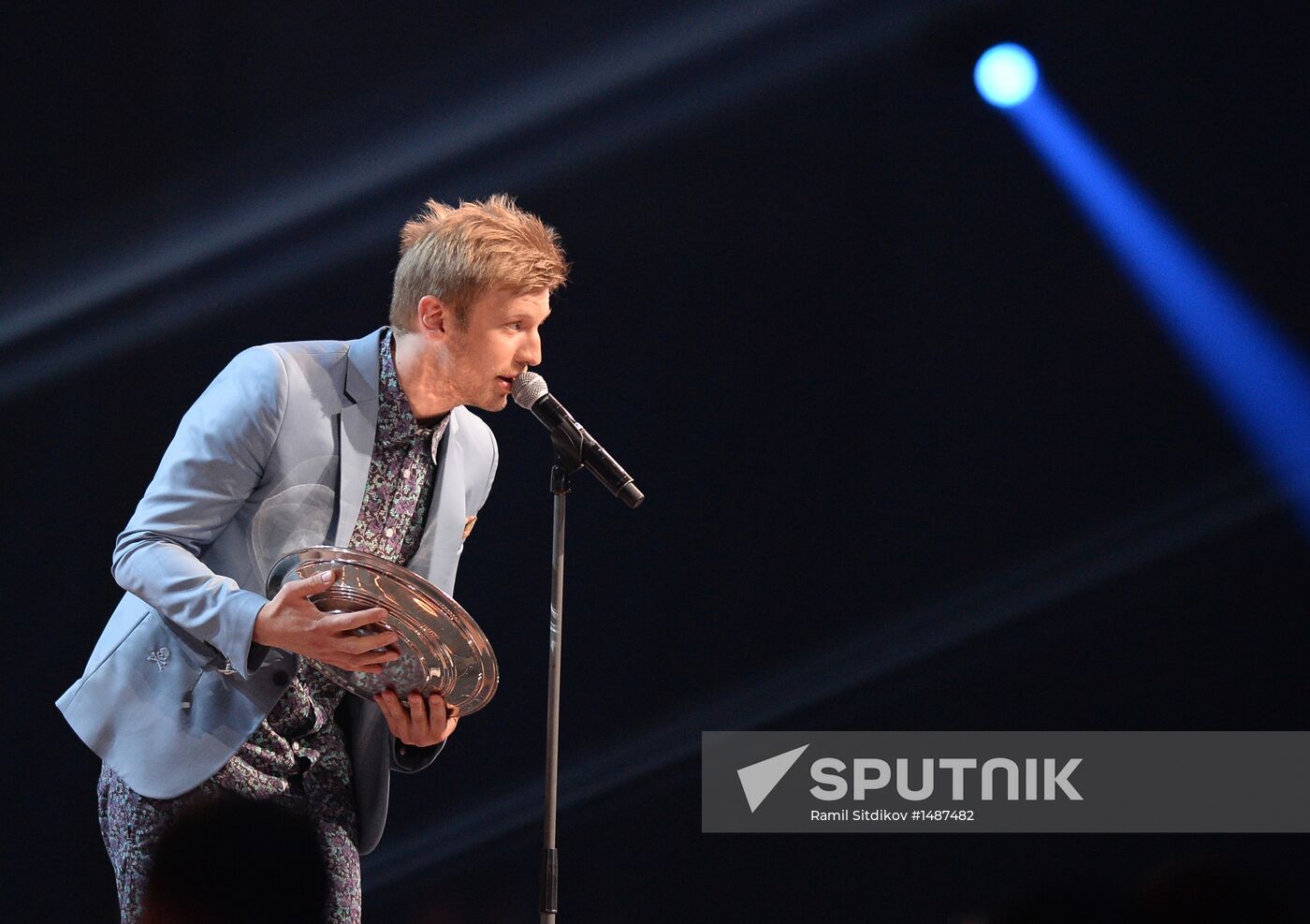 11th popular music awards Muz-TV 2013