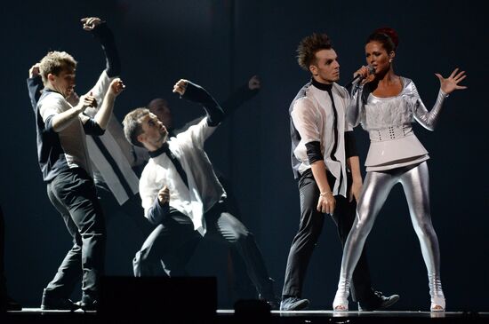 11th popular music awards Muz-TV 2013