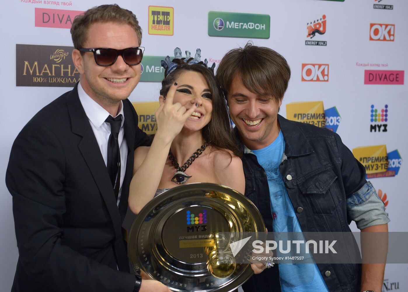 11th popular music awards Muz-TV 2013