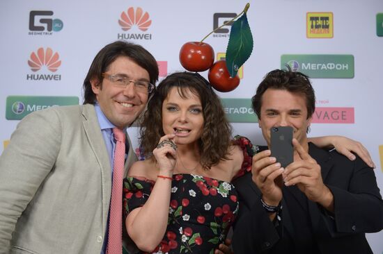 11th popular music awards Muz-TV 2013