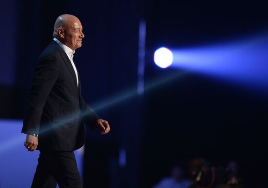 11th popular music awards Muz-TV 2013