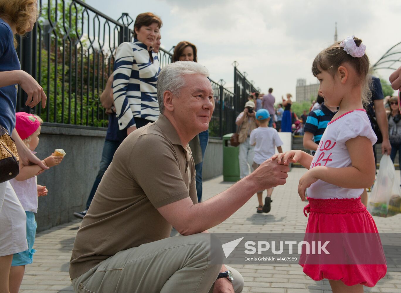 Sergei Sobyanin visits Moscow Zoo's greenhouse
