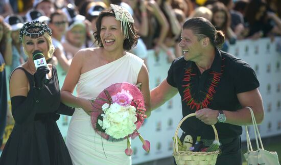 11th popular music awards Muz-TV 2013