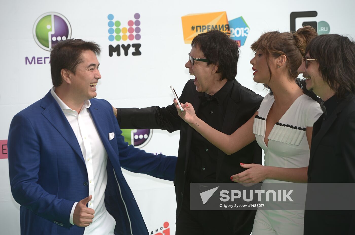 11th popular music awards Muz-TV 2013