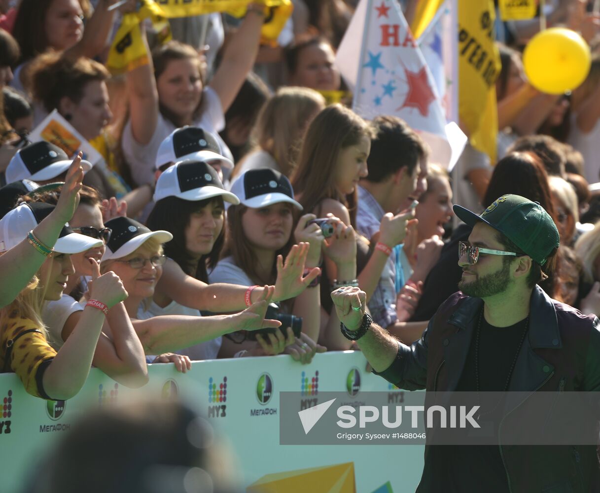 11th popular music awards Muz-TV 2013