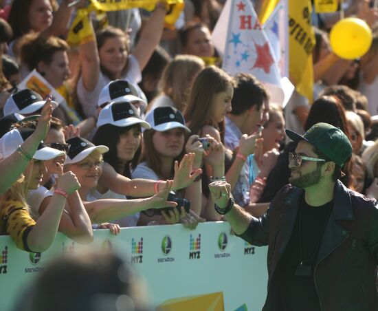 11th popular music awards Muz-TV 2013