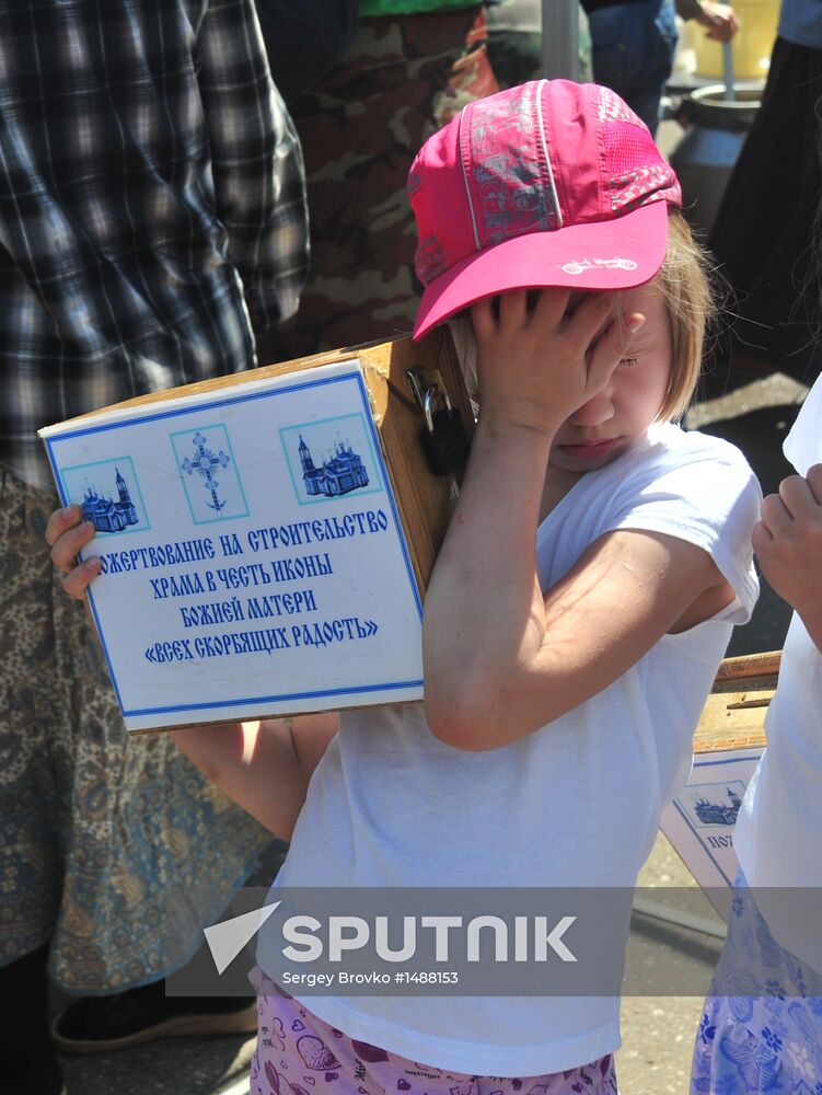 Velikaya River religious procession in Kirov Region