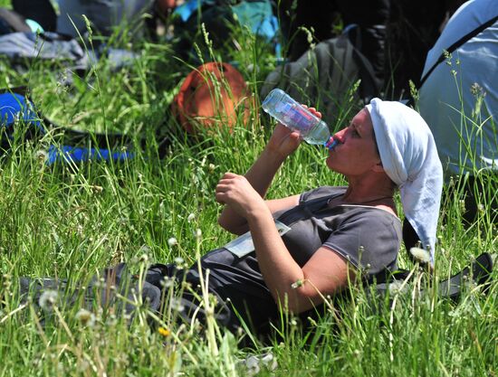 Velikaya River religious procession in Kirov Region