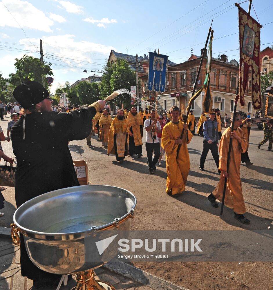 Velikaya River religious procession in Kirov Region