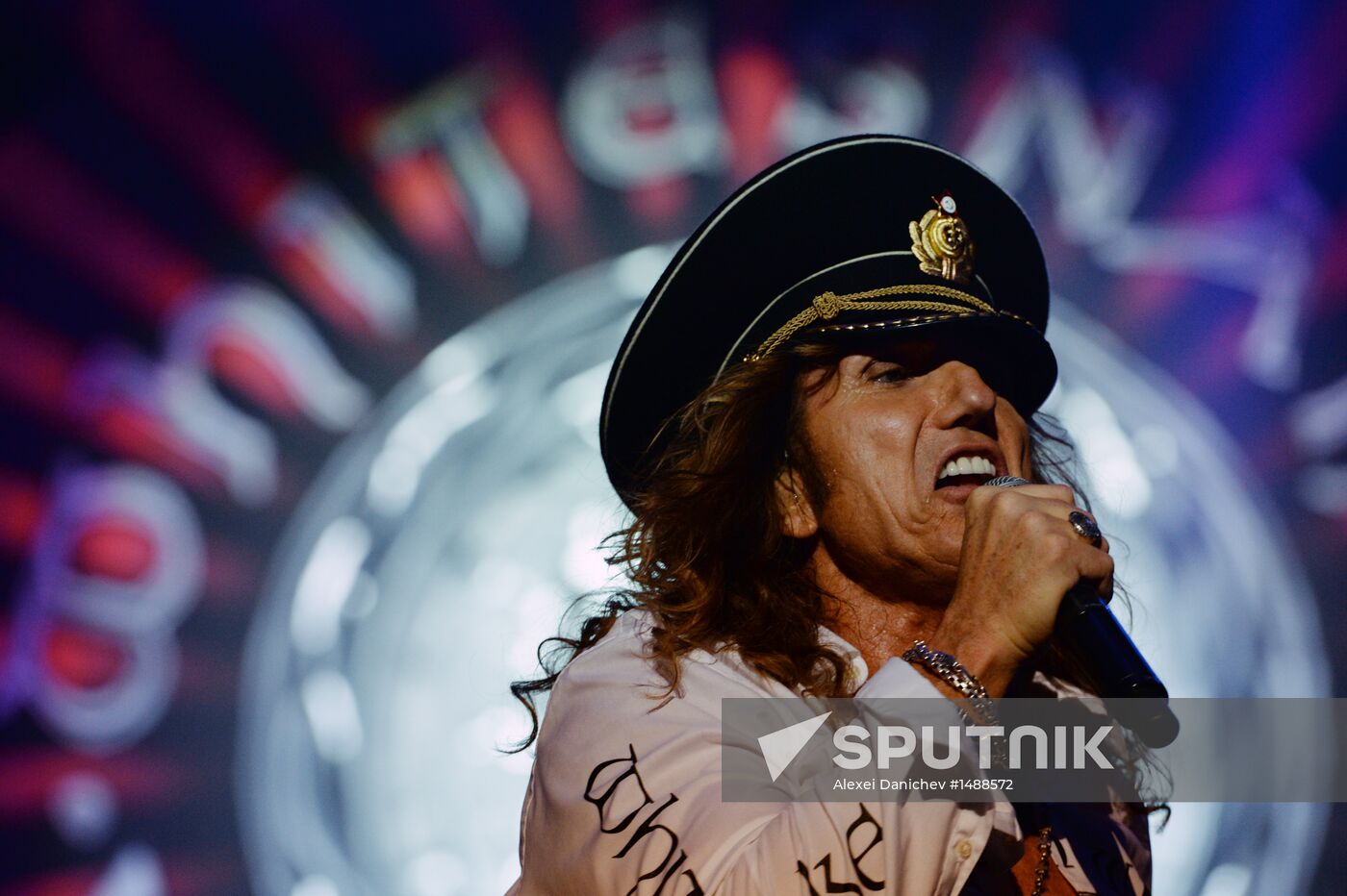 Whitesnake give concert in St. Petersburg