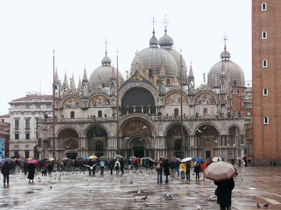 ITALY VENICE SAN MARCO SQUARE CATHEDRAL
