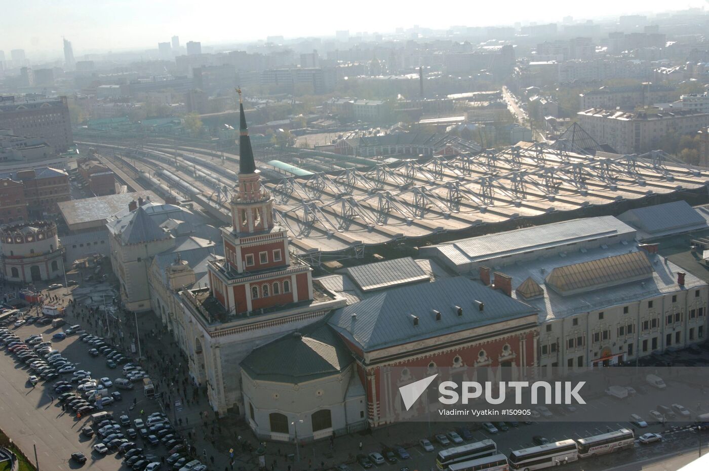 KOMSOMOLSKAYA SQUARE