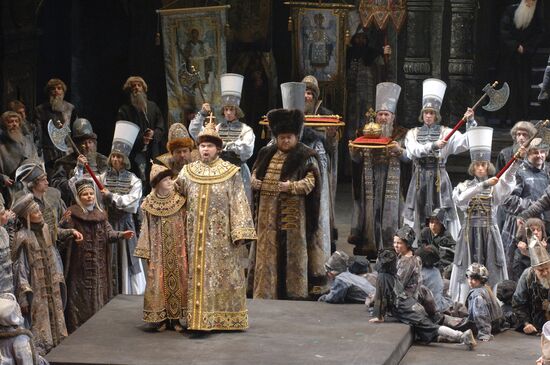 BORIS GODUNOV OPERA FIRST NIGHT