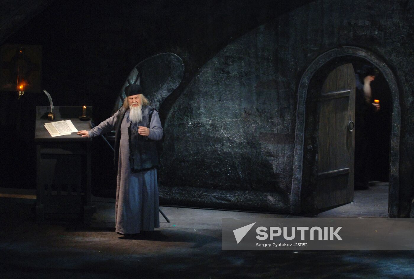 BORIS GODUNOV OPERA FIRST NIGHT